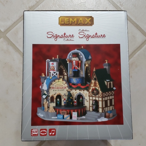 Lemax Ludwig's Nutcracker Factory Musical Display - Picture 2 of 8